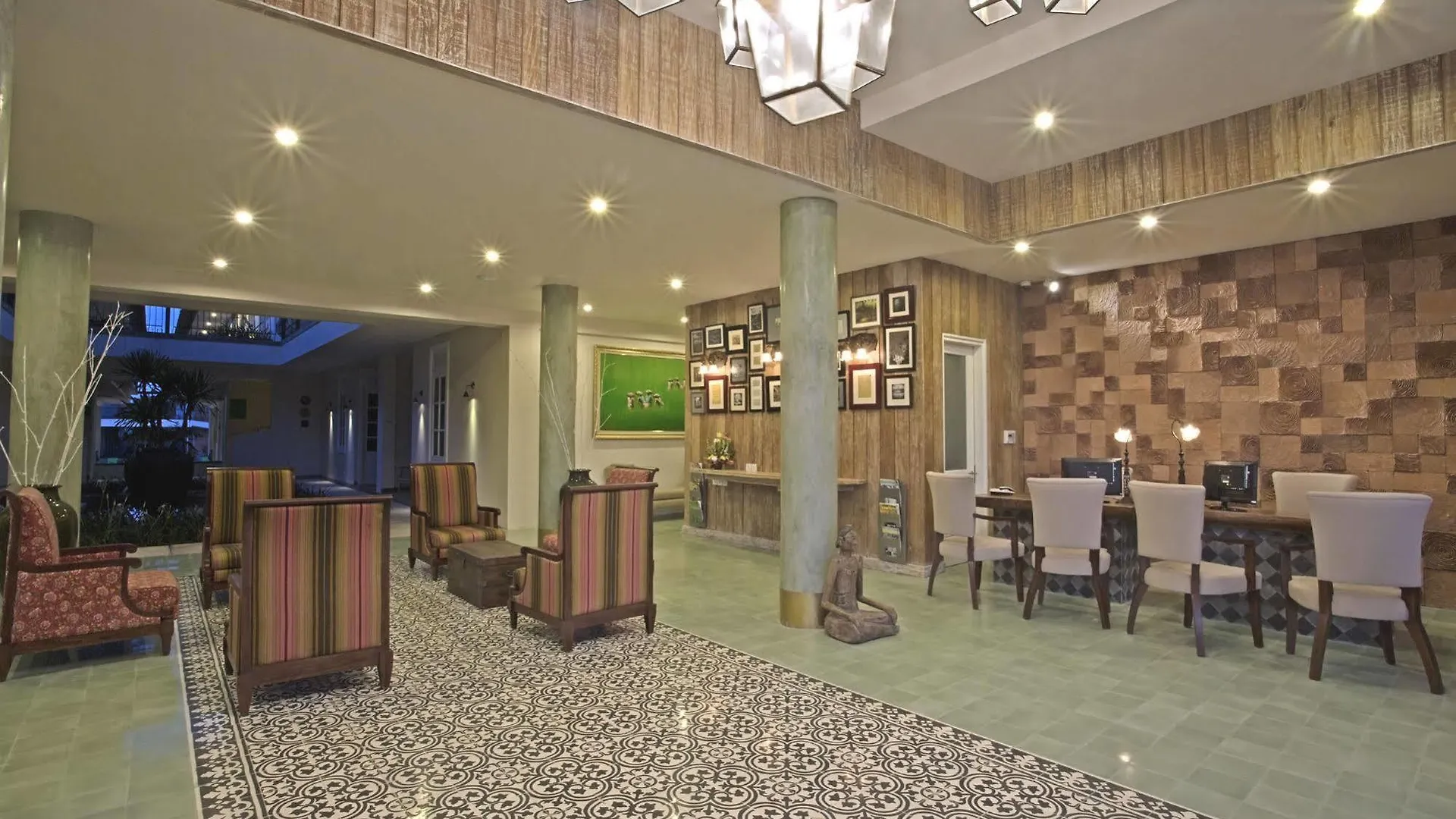 Maison At C Boutique Hotel & Spa Seminyak 4*,